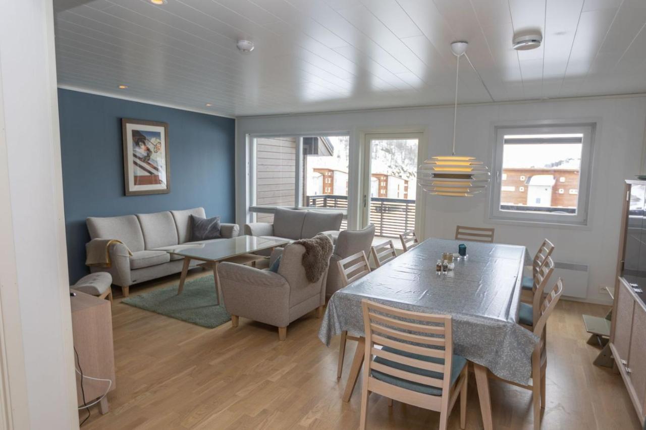Four Bedroom Holiday Cottage In Sirdal Tjorhom エクステリア 写真